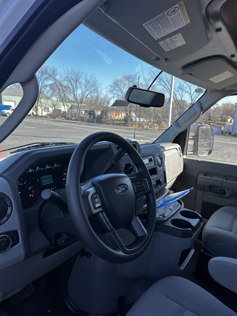 New 2024 Ford E-350 and Econoline 350 Super Duty w/ Power Windows & Locks Group image 13