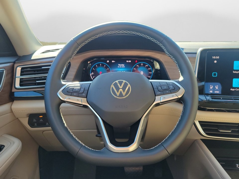 New 2026 Volkswagen Atlas SE image 10