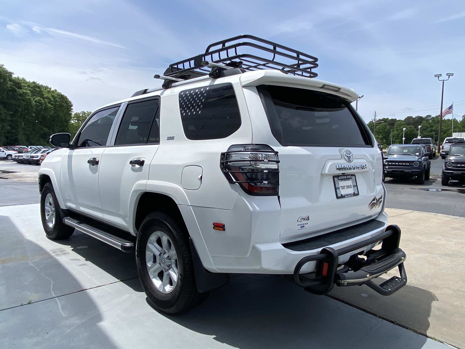 Used 2021 Toyota 4Runner SR5 Premium AWD/4WD image 9