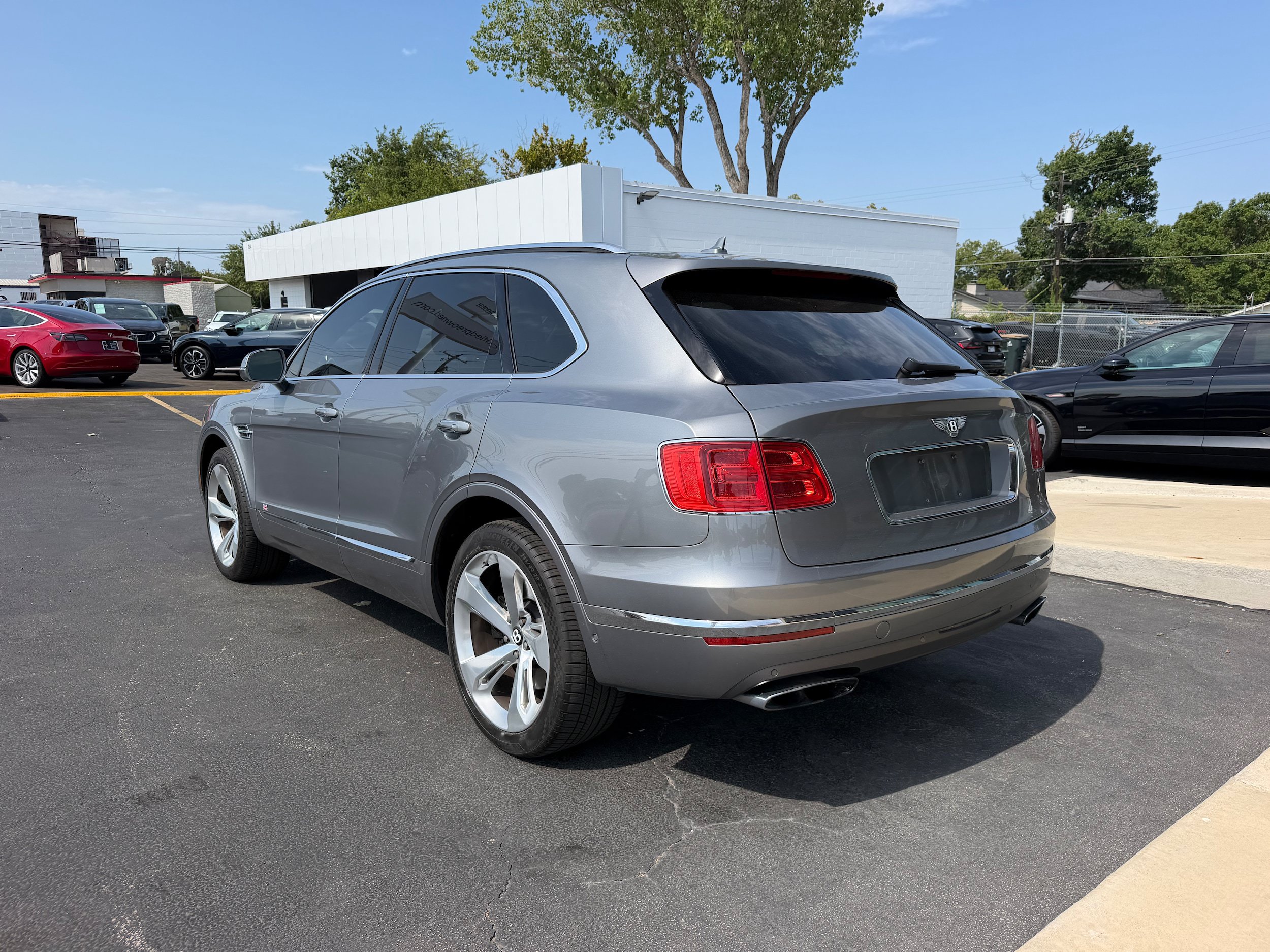 Used 2018 Bentley Bentayga Onyx Edition AWD/4WD image 4
