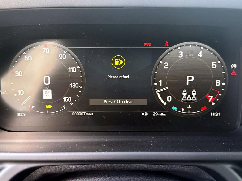 New 2025 Land Rover Defender 130 X-Dynamic SE image 30