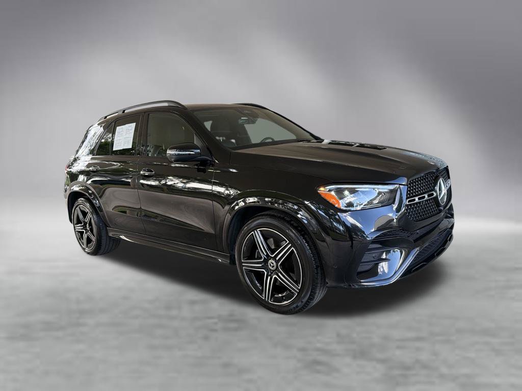 Used 2025 Mercedes-Benz GLE 350 4MATIC w/ AMG Line Exterior image 2