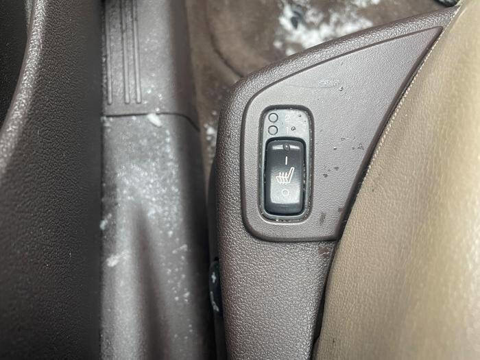 Used 2011 Chevrolet Malibu LT w/ Interface Package image 38