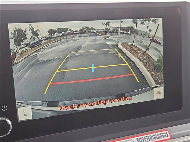 Certified 2026 Toyota Tacoma SR5 w/ SR5 Upgrade Package AWD/4WD image 18