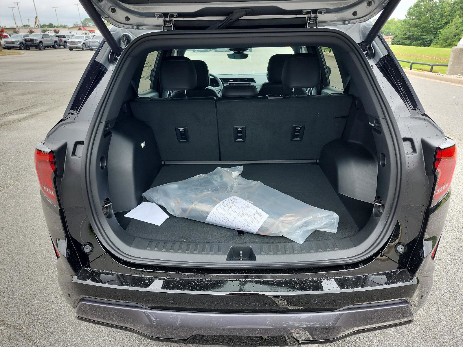 New 2026 GMC Terrain AT4 w/ Convenience Package III image 7