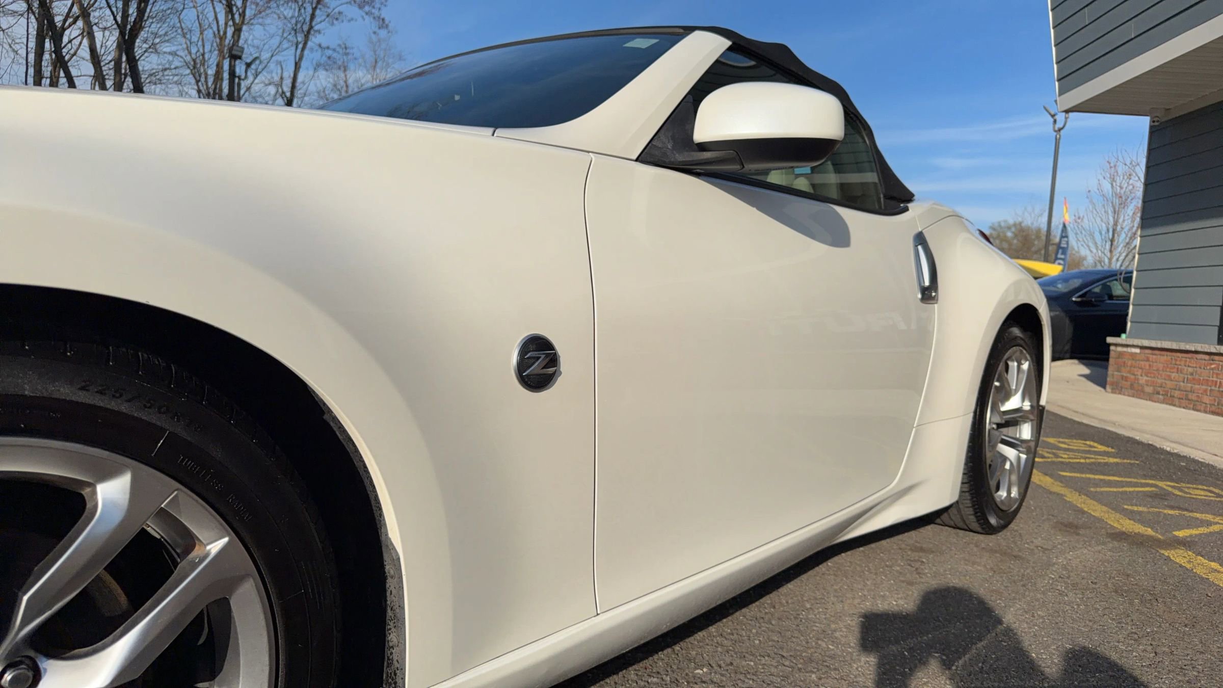 Used 2014 Nissan 370Z Touring image 35