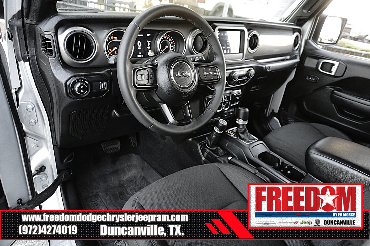 Used 2023 Jeep Gladiator Sport AWD/4WD image 9