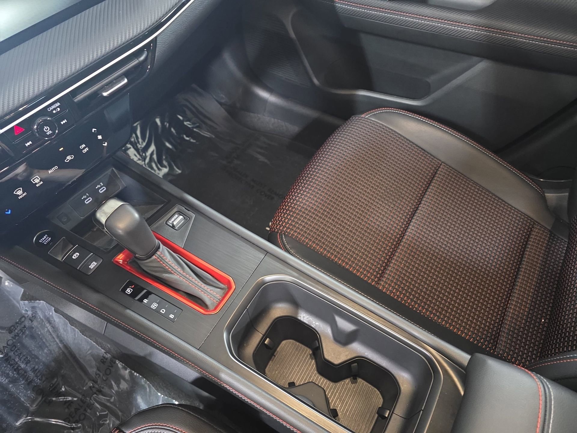 Certified 2025 Nissan Kicks SR image 23