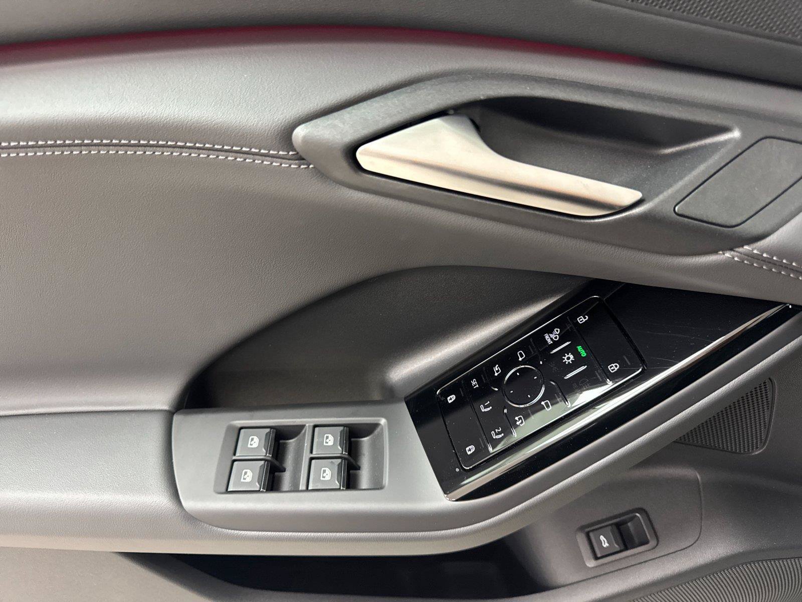 New 2027 Audi Q6 e-tron Premium Plus AWD/4WD image 10
