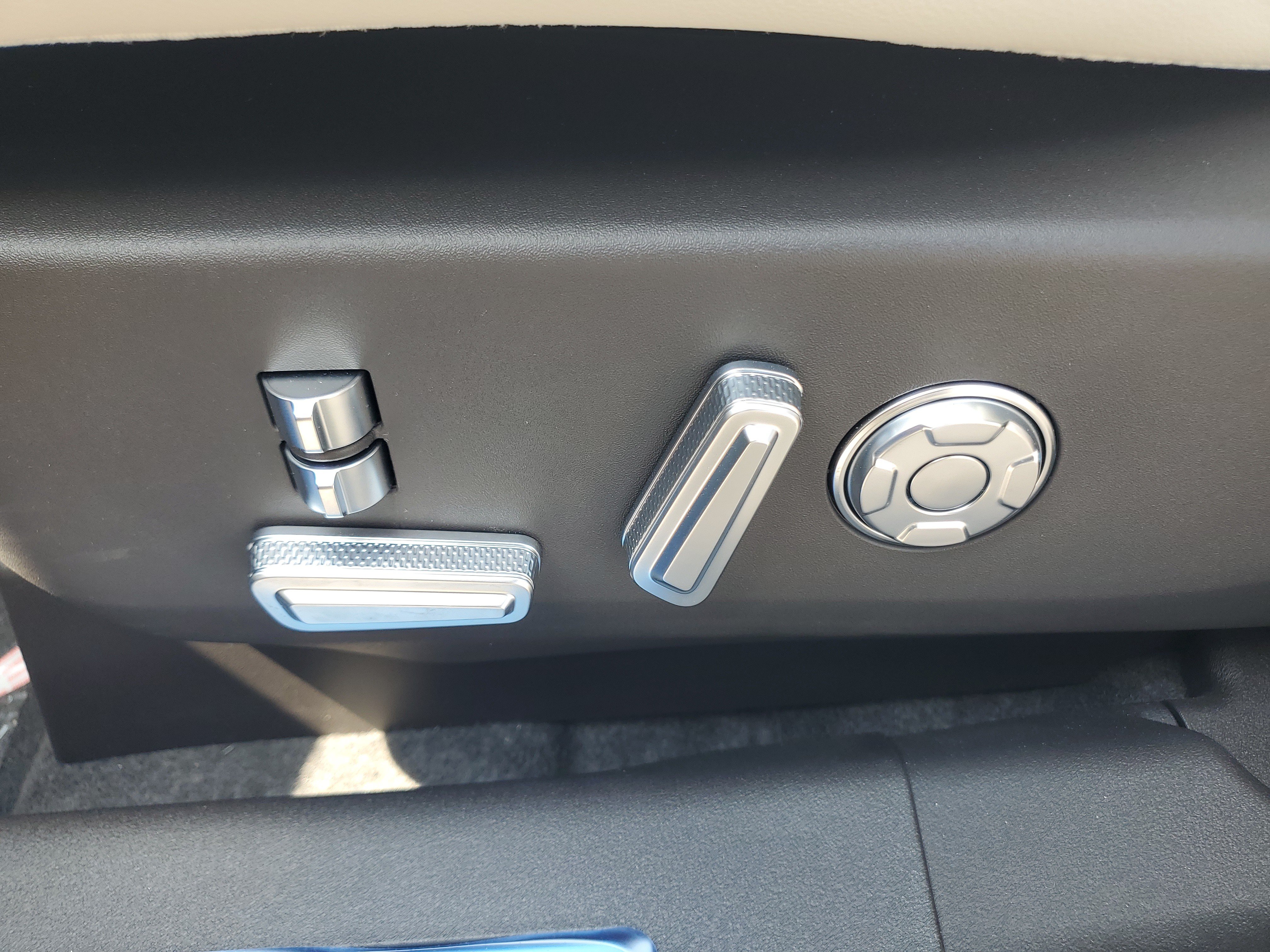 New 2026 Lincoln Nautilus Black Label AWD/4WD image 12