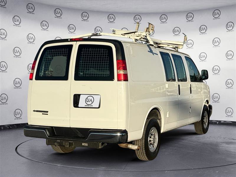 Used 2014 Chevrolet Express 2500 image 5