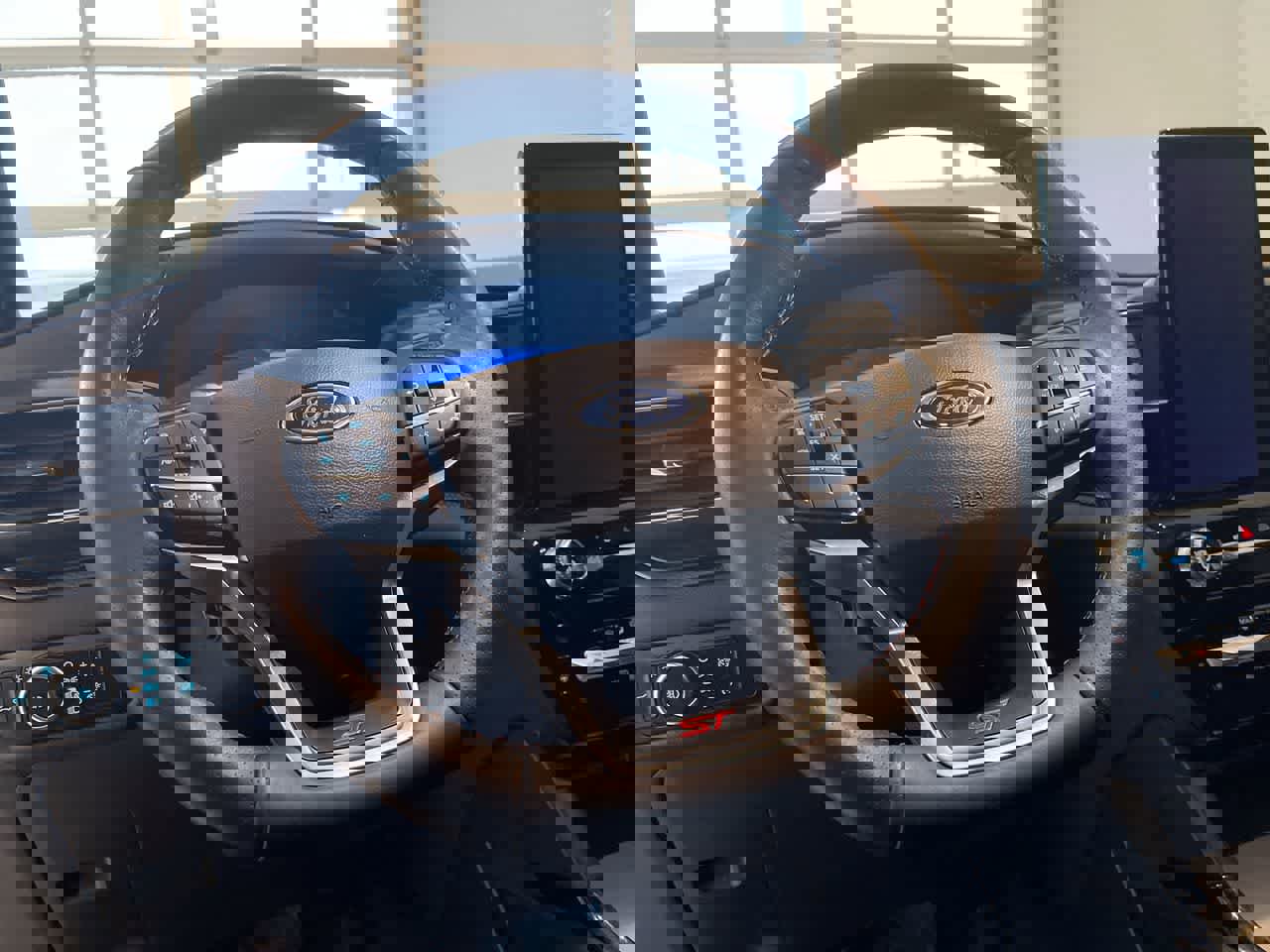 Used 2023 Ford Explorer ST w/ Equipment Group 401A image 14