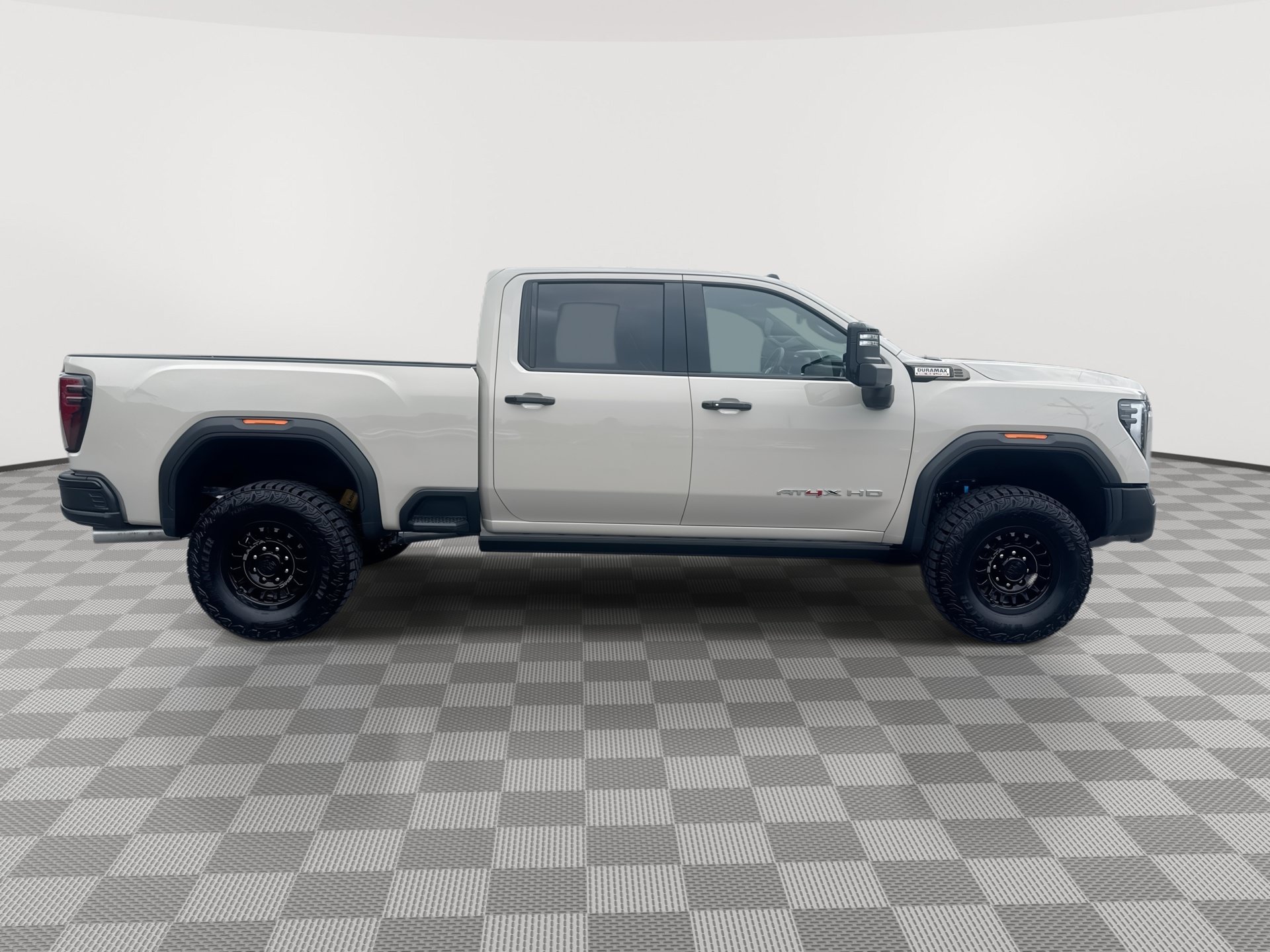 New 2026 GMC Sierra 2500 AT4X w/ AT4X AEV Edition AWD/4WD image 9