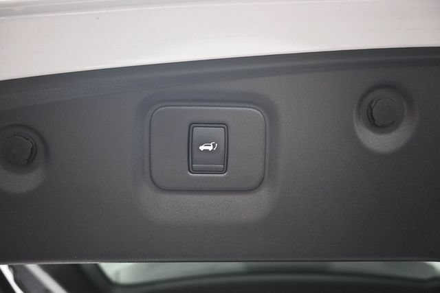 Used 2019 Nissan Pathfinder SL AWD/4WD image 32