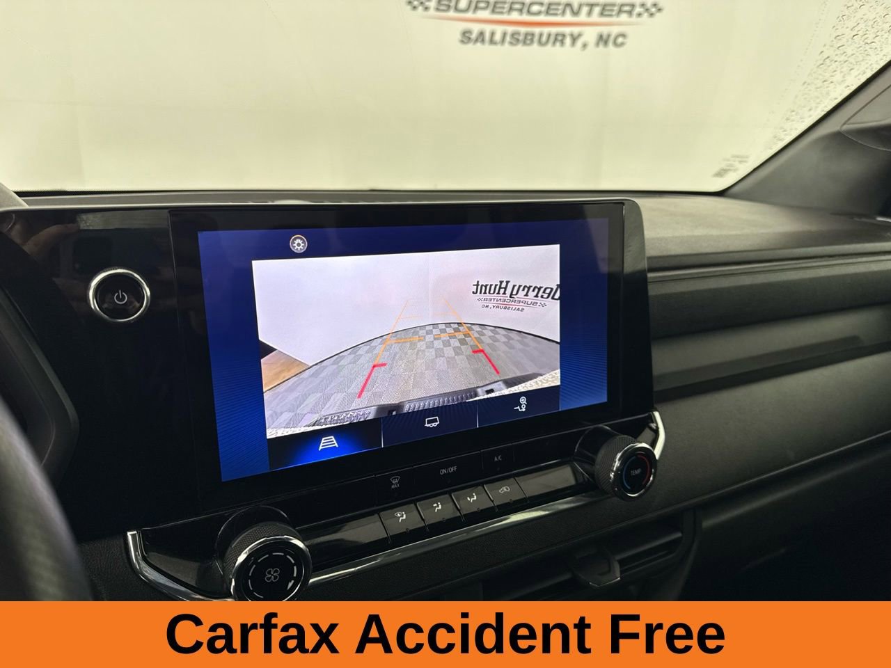 Used 2023 Chevrolet Colorado W/T image 3