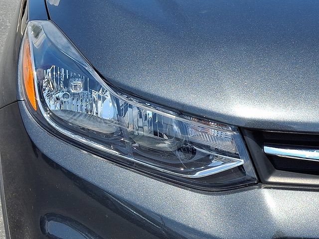 Used 2019 Chevrolet Trax LS w/ Tint and Cruise Package AWD/4WD image 10