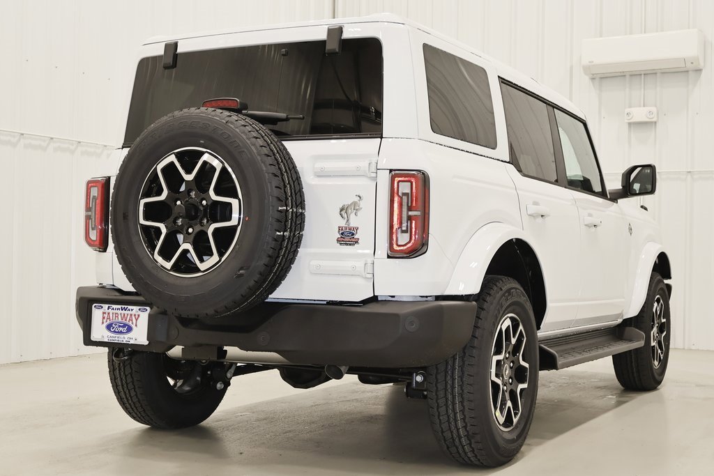 New 2025 Ford Bronco Outer Banks image 8