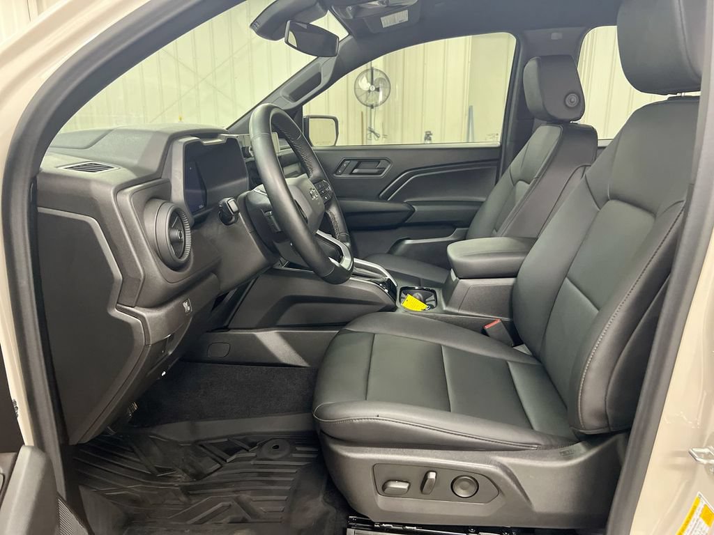 Used 2026 Chevrolet Colorado Trail Boss AWD/4WD image 20