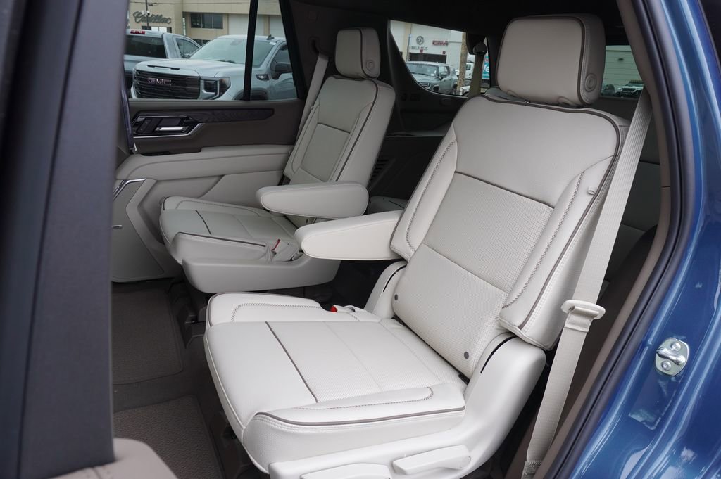 New 2026 GMC Yukon Denali image 9