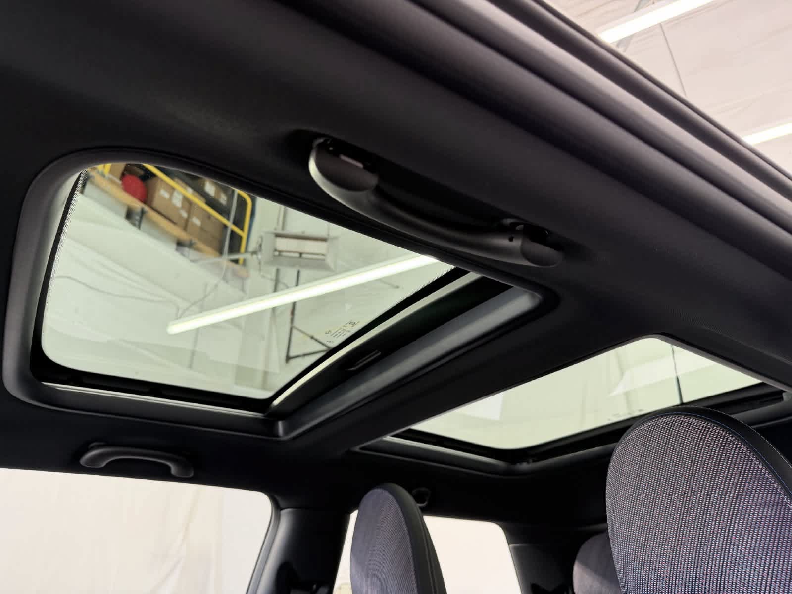 New 2026 MINI Cooper 2-Door Hardtop FWD image 13