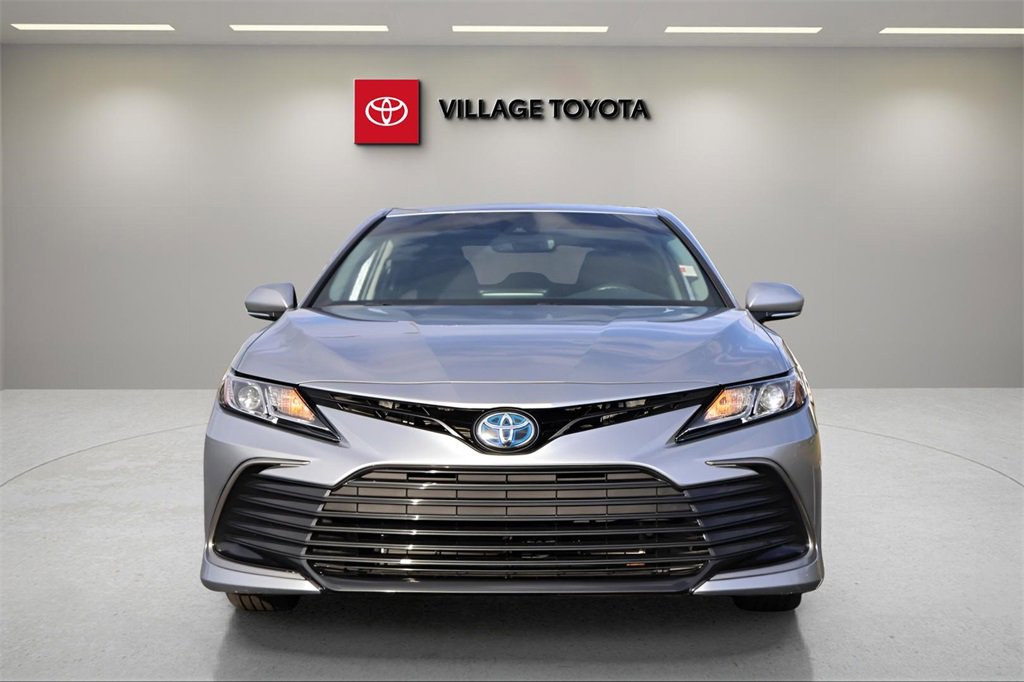Certified 2021 Toyota Camry LE image 8