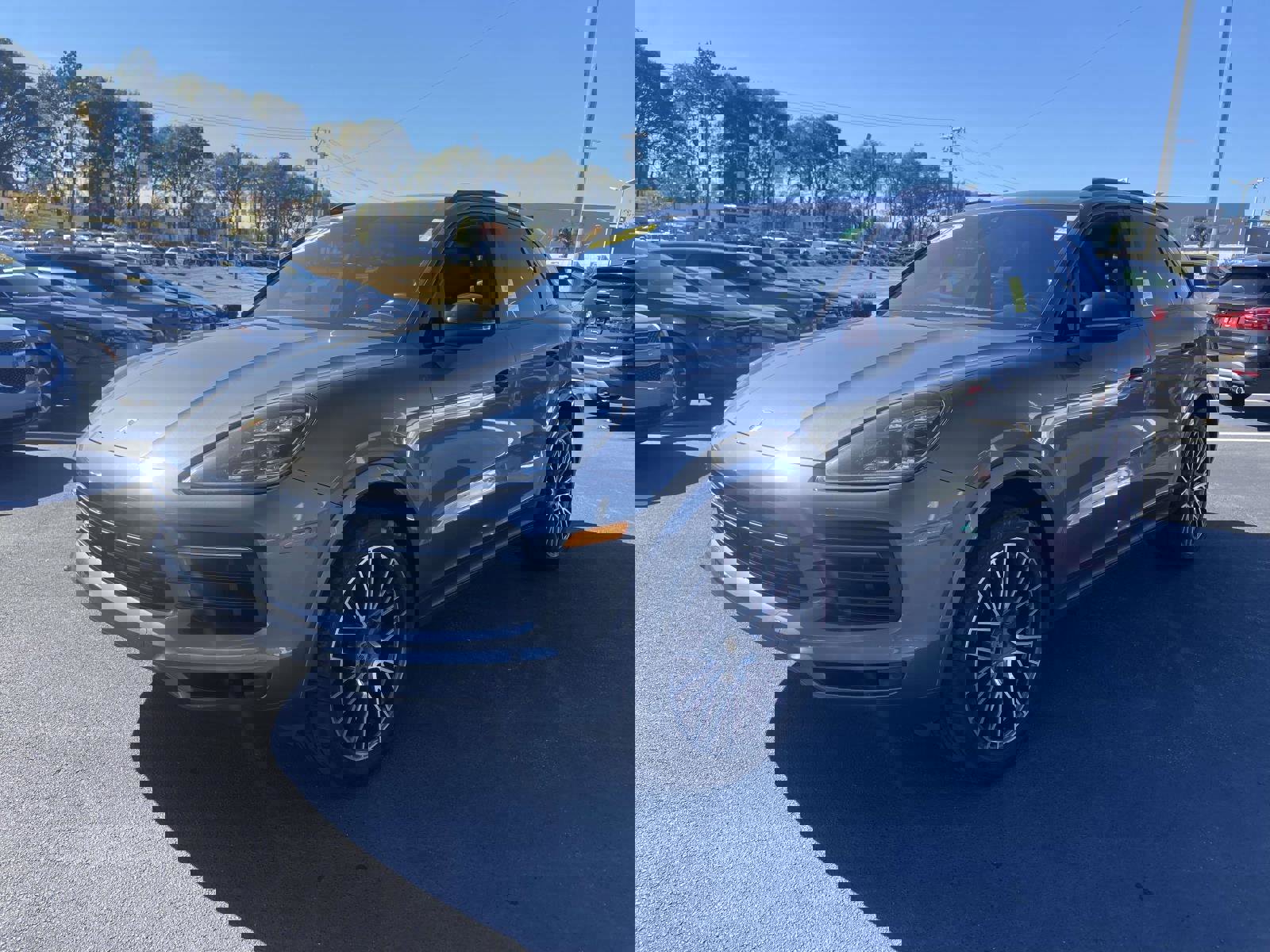 Used 2019 Porsche Cayenne image 3