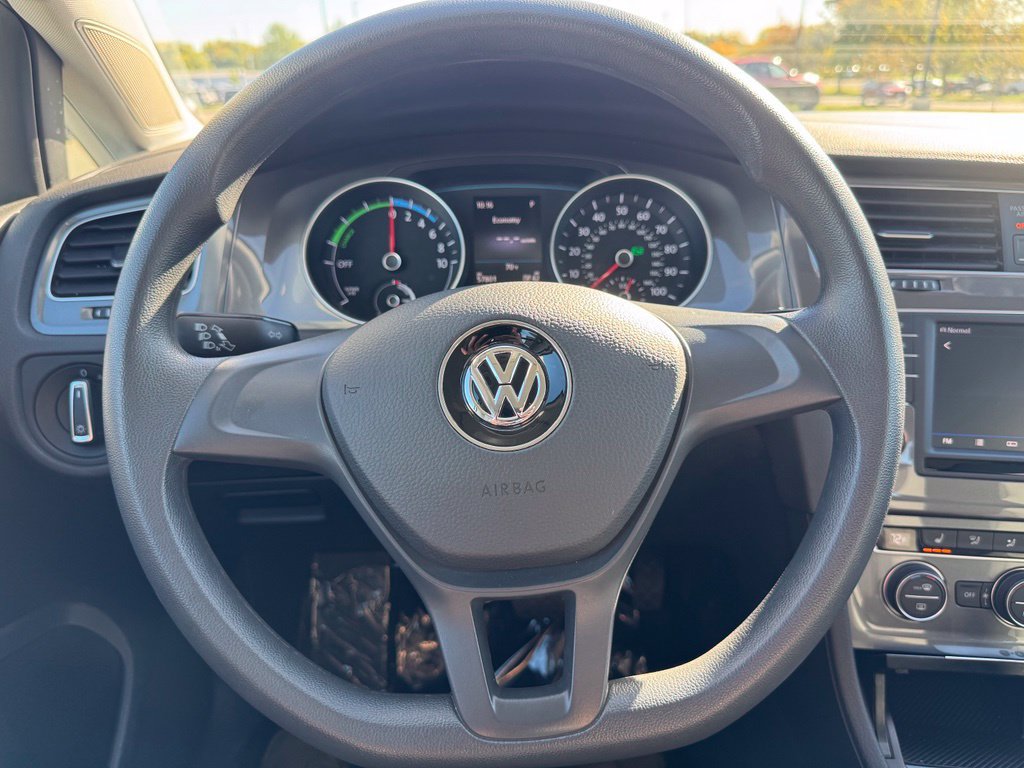 Used 2016 Volkswagen e-Golf SE w/ DC Fast Charging Package FWD image 25