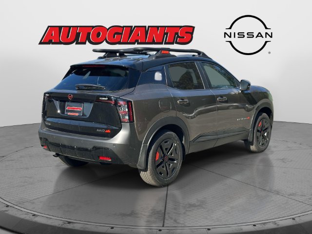 New 2027 Nissan Kicks SV AWD/4WD image 2
