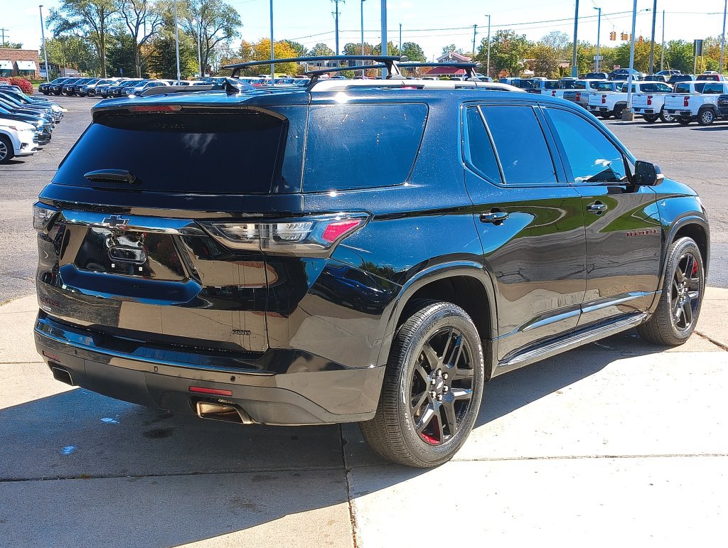 Used 2021 Chevrolet Traverse Premier w/ Redline Edition AWD/4WD image 33