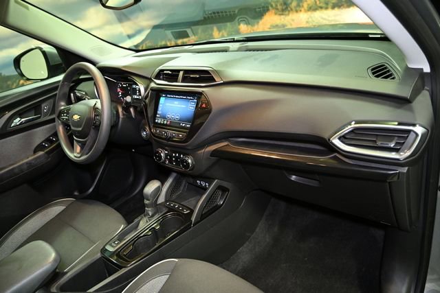 Used 2023 Chevrolet TrailBlazer LT w/ Convenience Package image 56