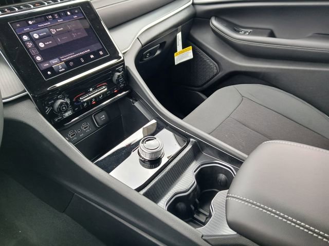 New 2026 Jeep Grand Cherokee Laredo AWD/4WD image 25
