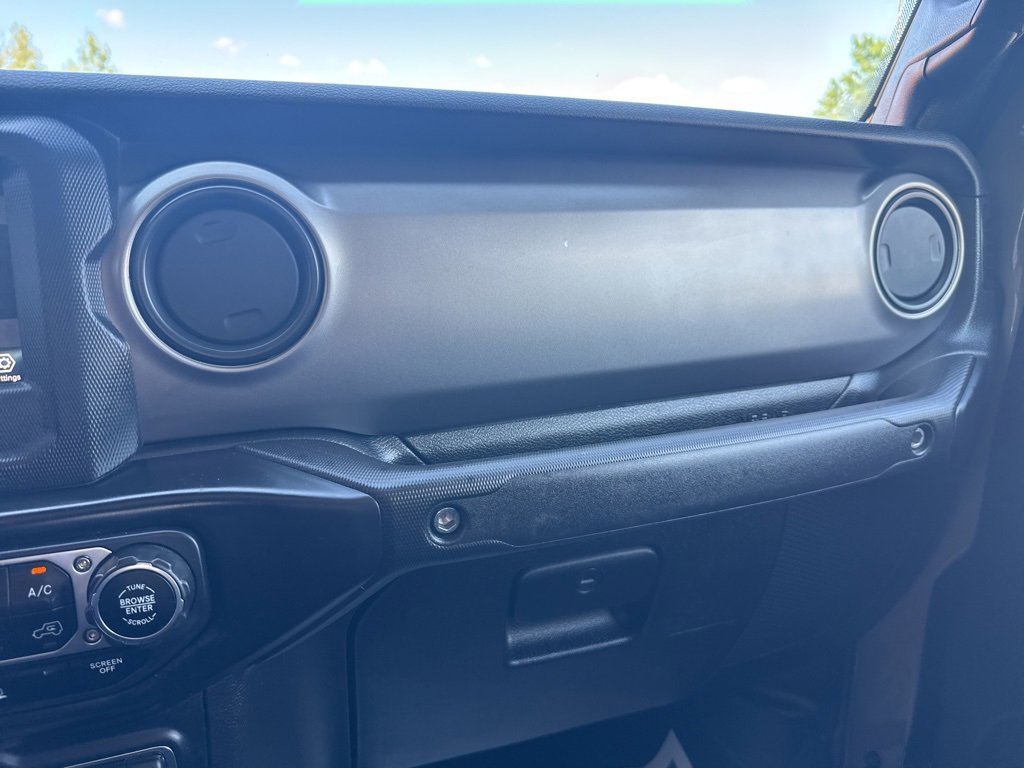 Used 2020 Jeep Gladiator Sport w/ Quick Order Package 24S image 18