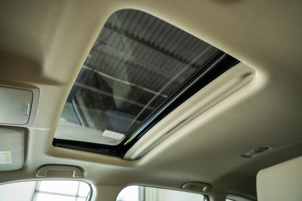 Used 2018 Honda CR-V Touring image 42
