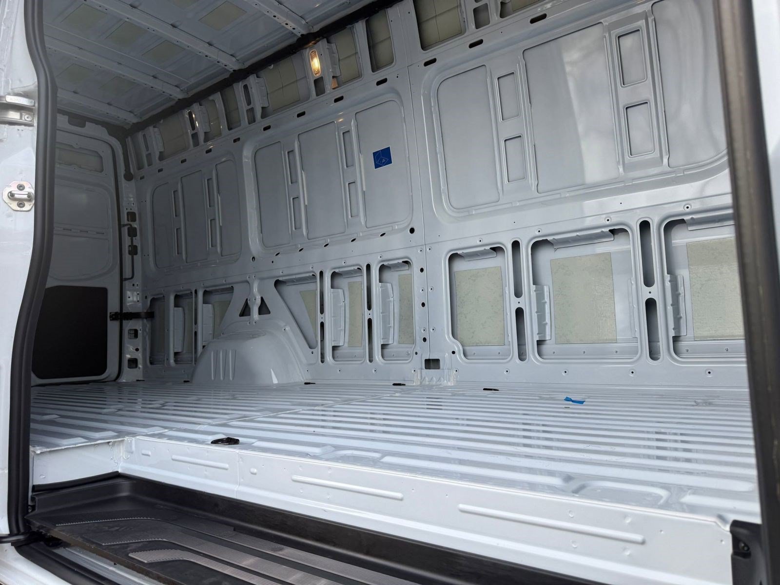 New 2025 Mercedes-Benz Sprinter 2500 image 28