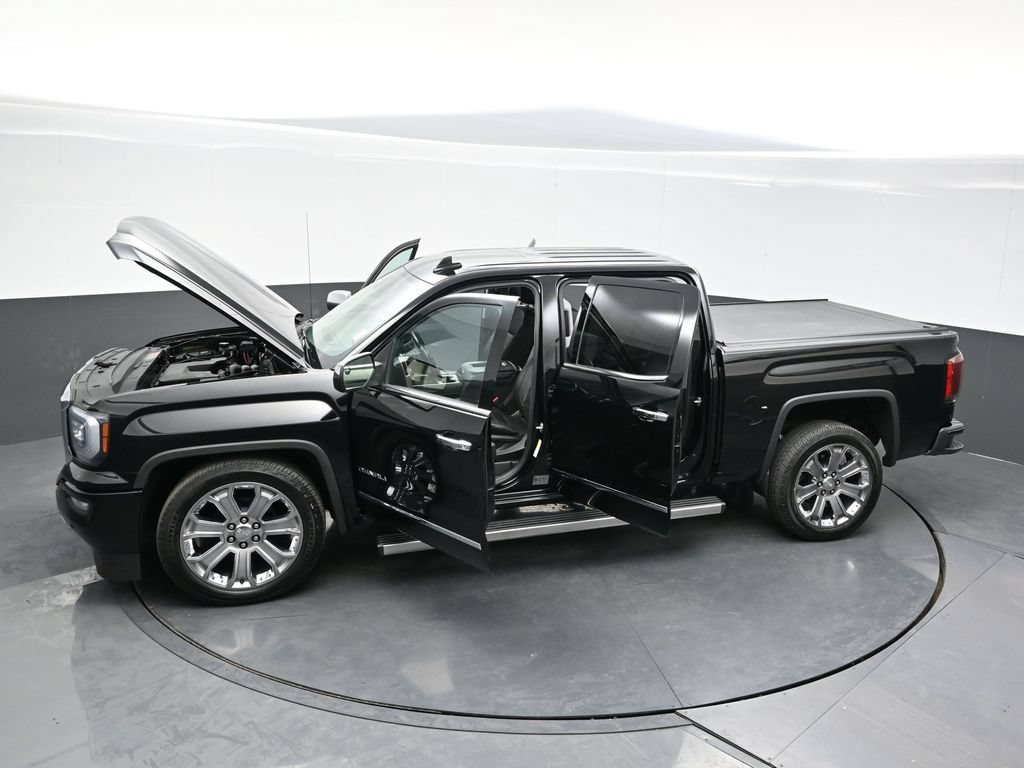 Used 2018 GMC Sierra 1500 Denali w/ Denali Ultimate Package AWD/4WD image 39