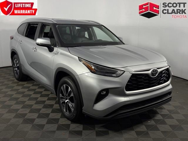 Used 2025 Toyota Highlander XLE