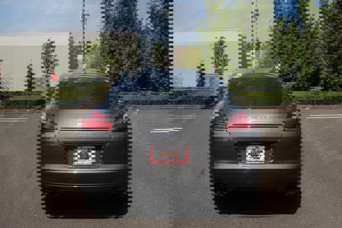 Used 2013 Porsche Panamera GTS image 6