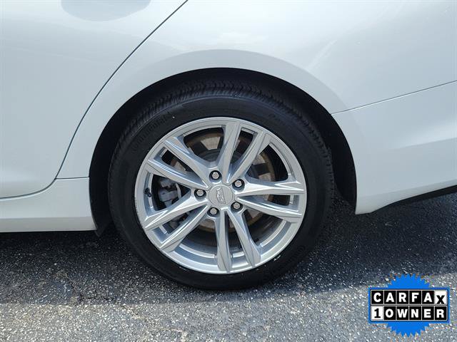 Certified 2022 Cadillac CT4 Luxury RWD image 5
