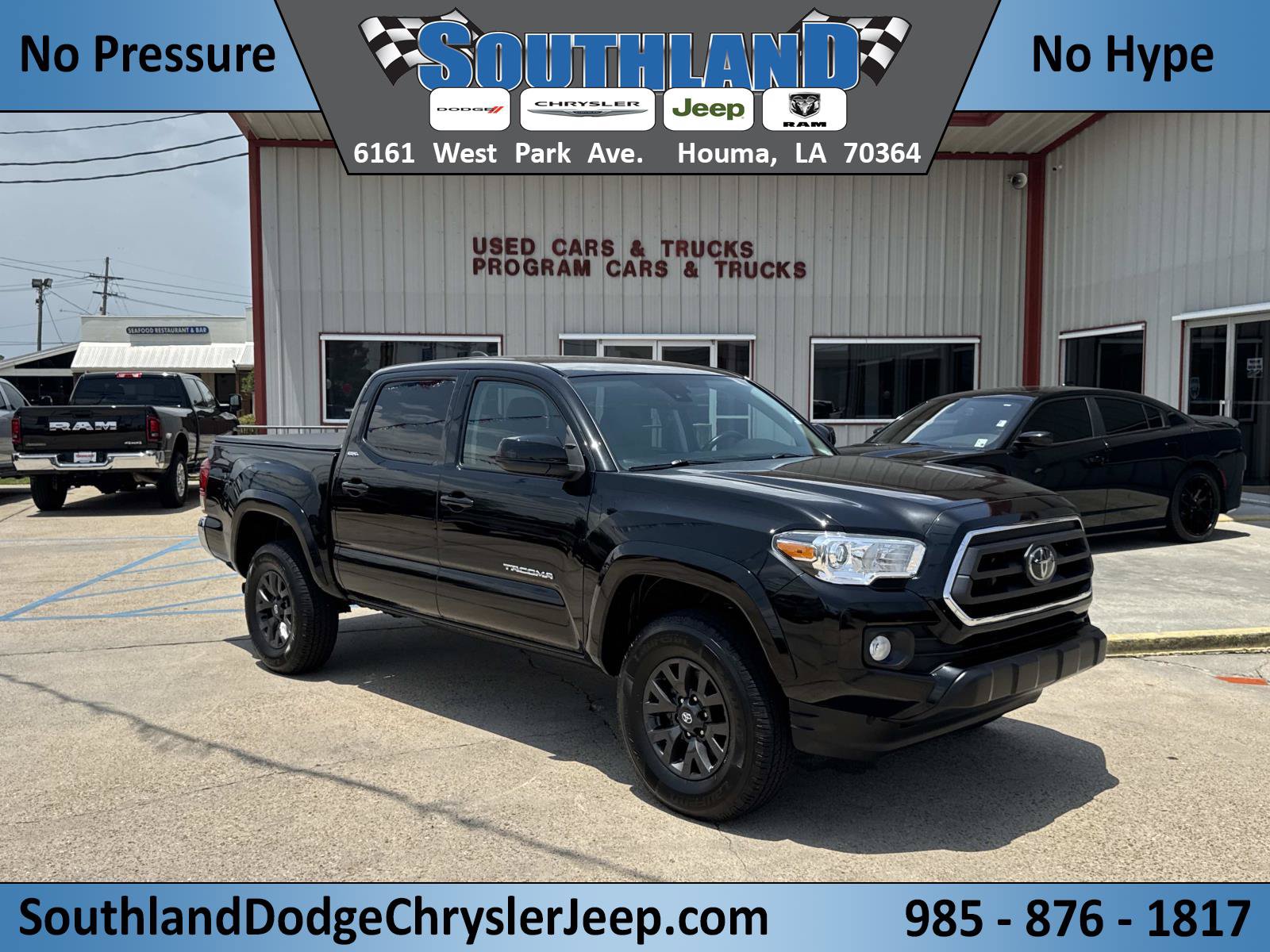 Used 2023 Toyota Tacoma SR5 RWD image 1