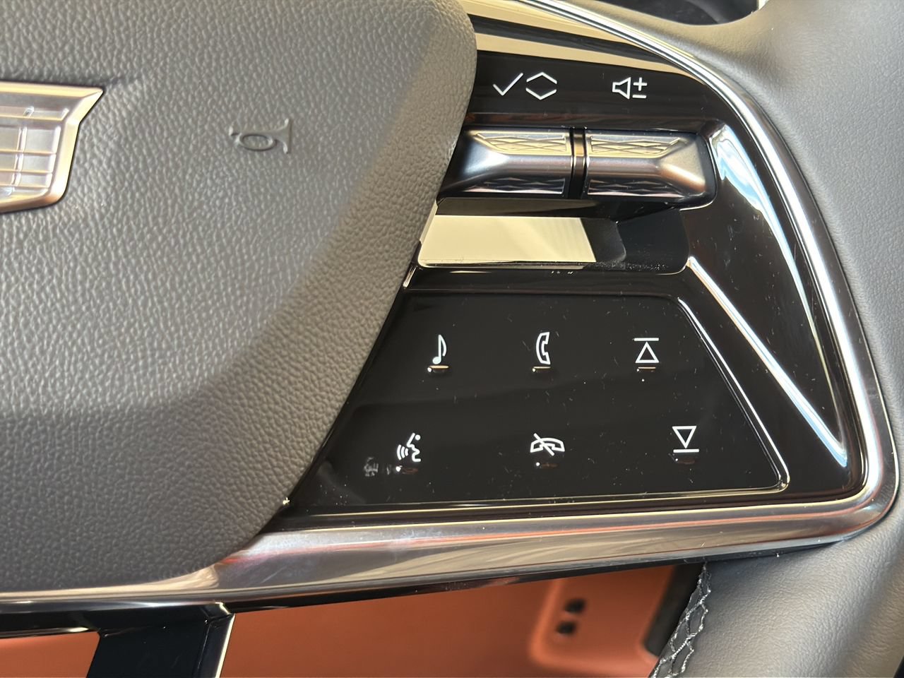 New 2027 Cadillac Optiq Premium Luxury RWD image 21