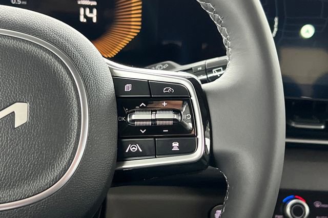 New 2026 Kia Carnival EX FWD image 30