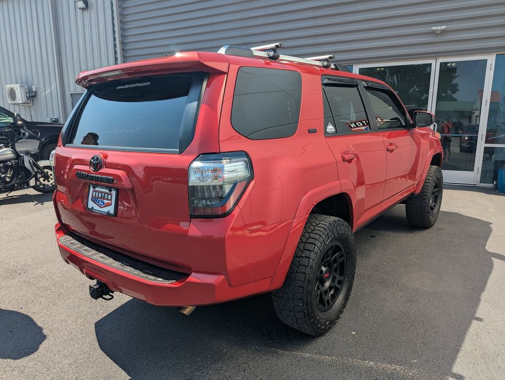 Used 2023 Toyota 4Runner SR5 AWD/4WD image 4