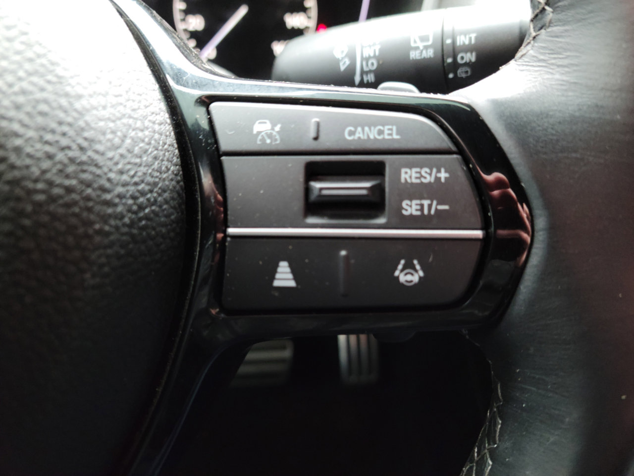 Used 2025 Honda Civic Sport image 11