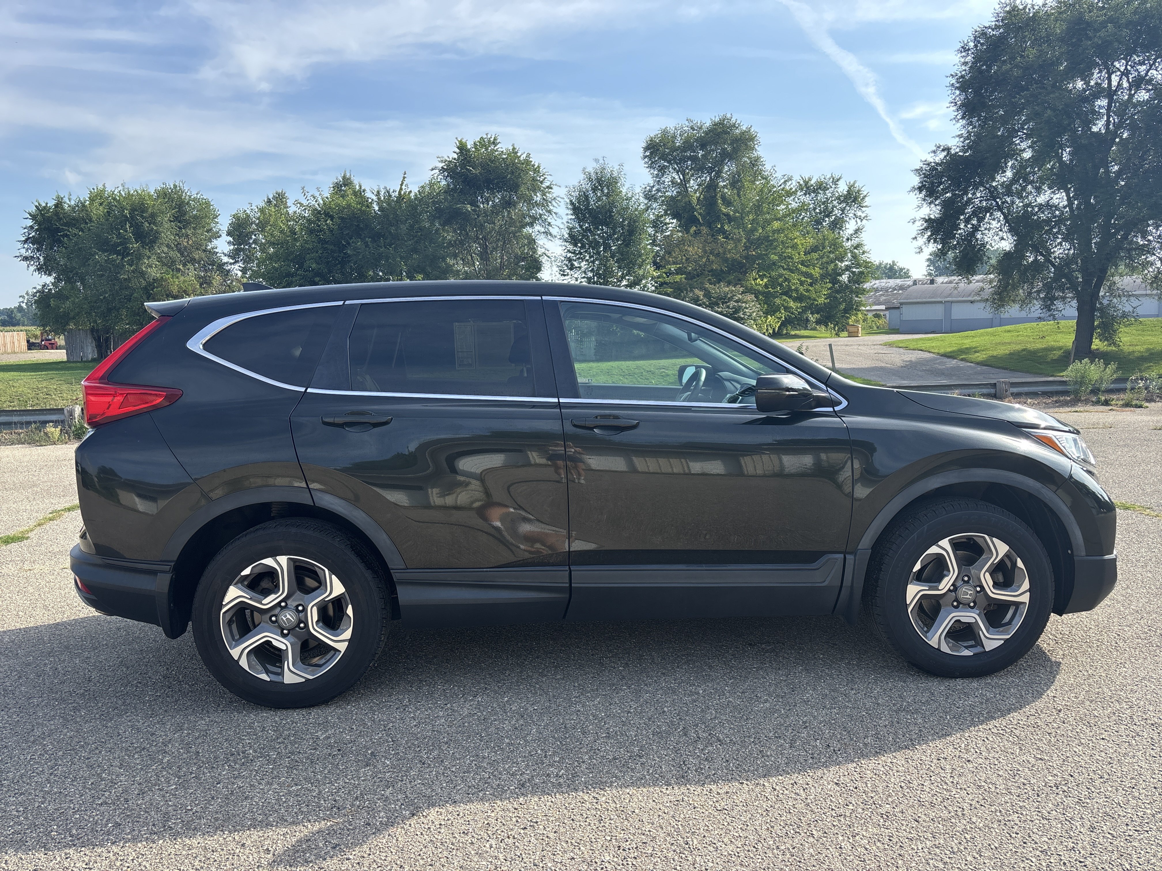 Used 2018 Honda CR-V EX-L image 2