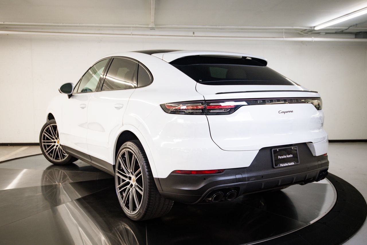 Certified 2023 Porsche Cayenne Platinum Edition AWD/4WD image 3