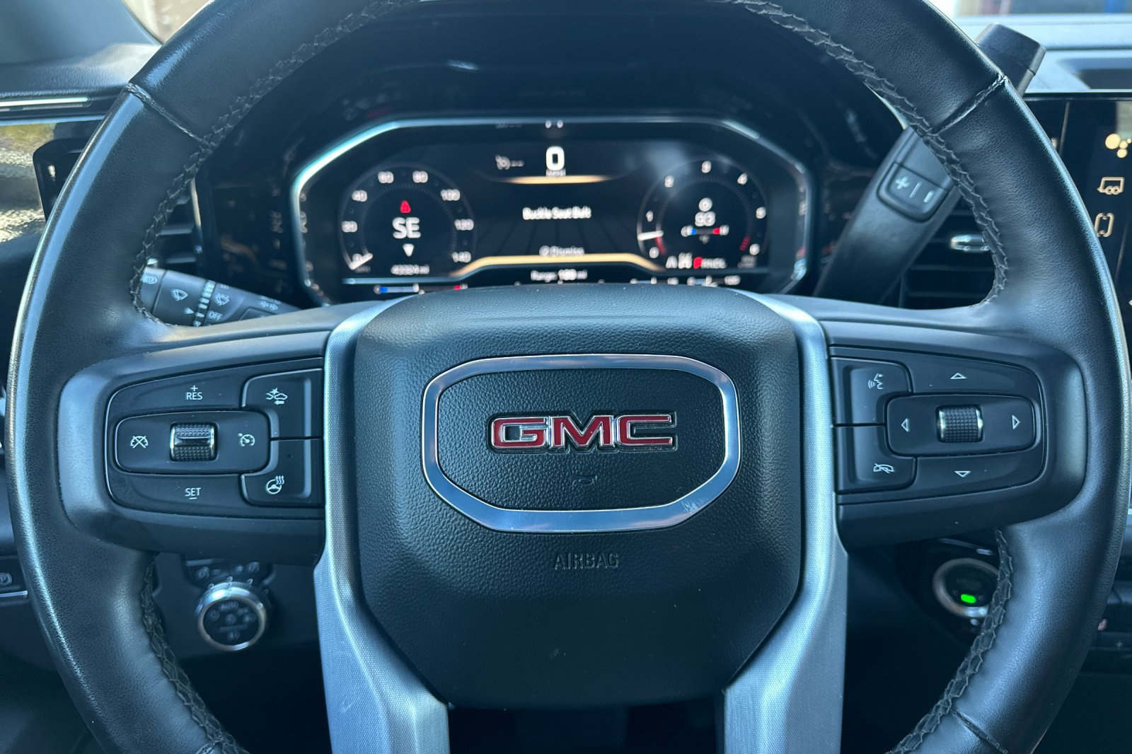 Used 2025 GMC Sierra 1500 SLT AWD/4WD image 21