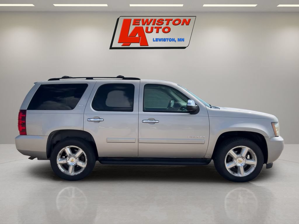 Used 2007 Chevrolet Tahoe LTZ w/ LTZ Preferred Equipment Group AWD/4WD image 6