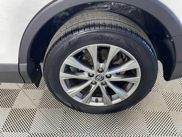 Used 2016 Toyota RAV4 Limited w/ Advanced Technology Package AWD/4WD image 19