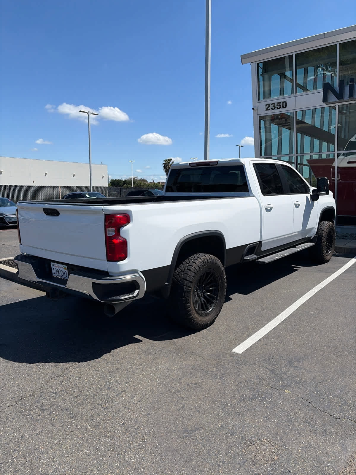 Used 2021 Chevrolet Silverado 2500 LT w/ Convenience Package AWD/4WD image 4