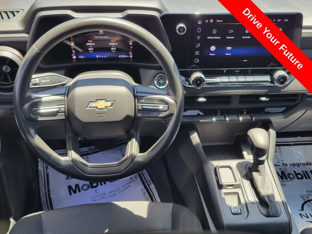Used 2023 Chevrolet Colorado W/T RWD image 6